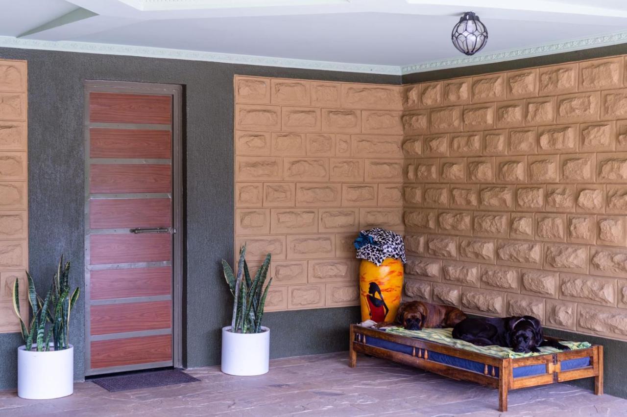 Alphas Homestay Naivasha Buitenkant foto